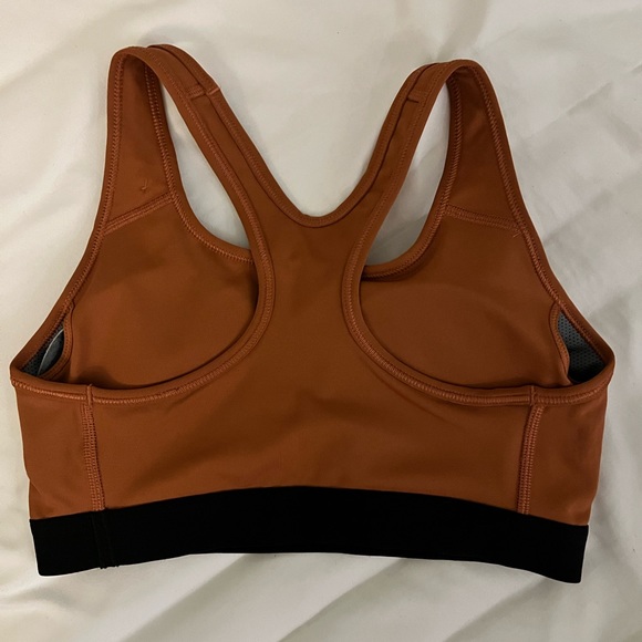 COPY - Nike Sports Bra Size Small - Picture 2 of 3
